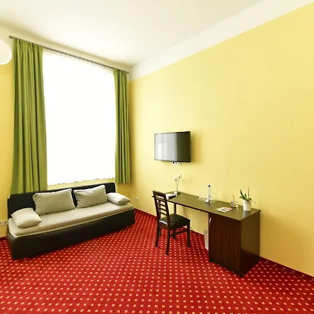 Katharinenschule Πανσιόν 3*